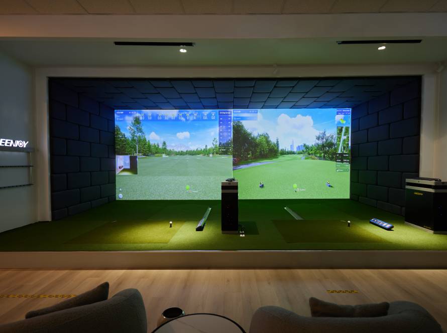 golf practice room